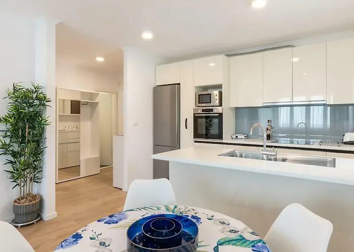 Azure Escape Sea View Apartment Split